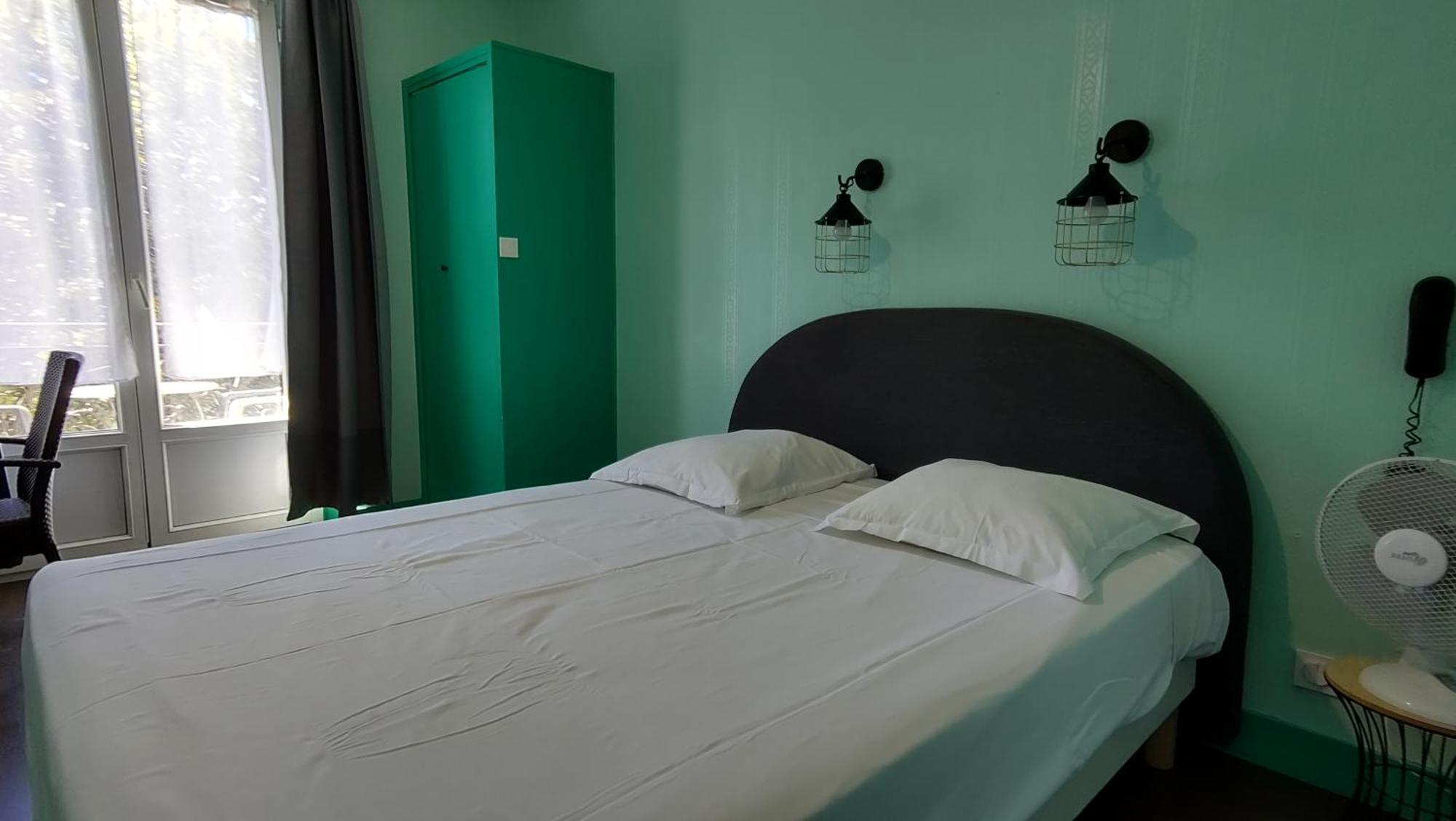 Hotel Le Colibri Aix-les-Bains Exterior photo